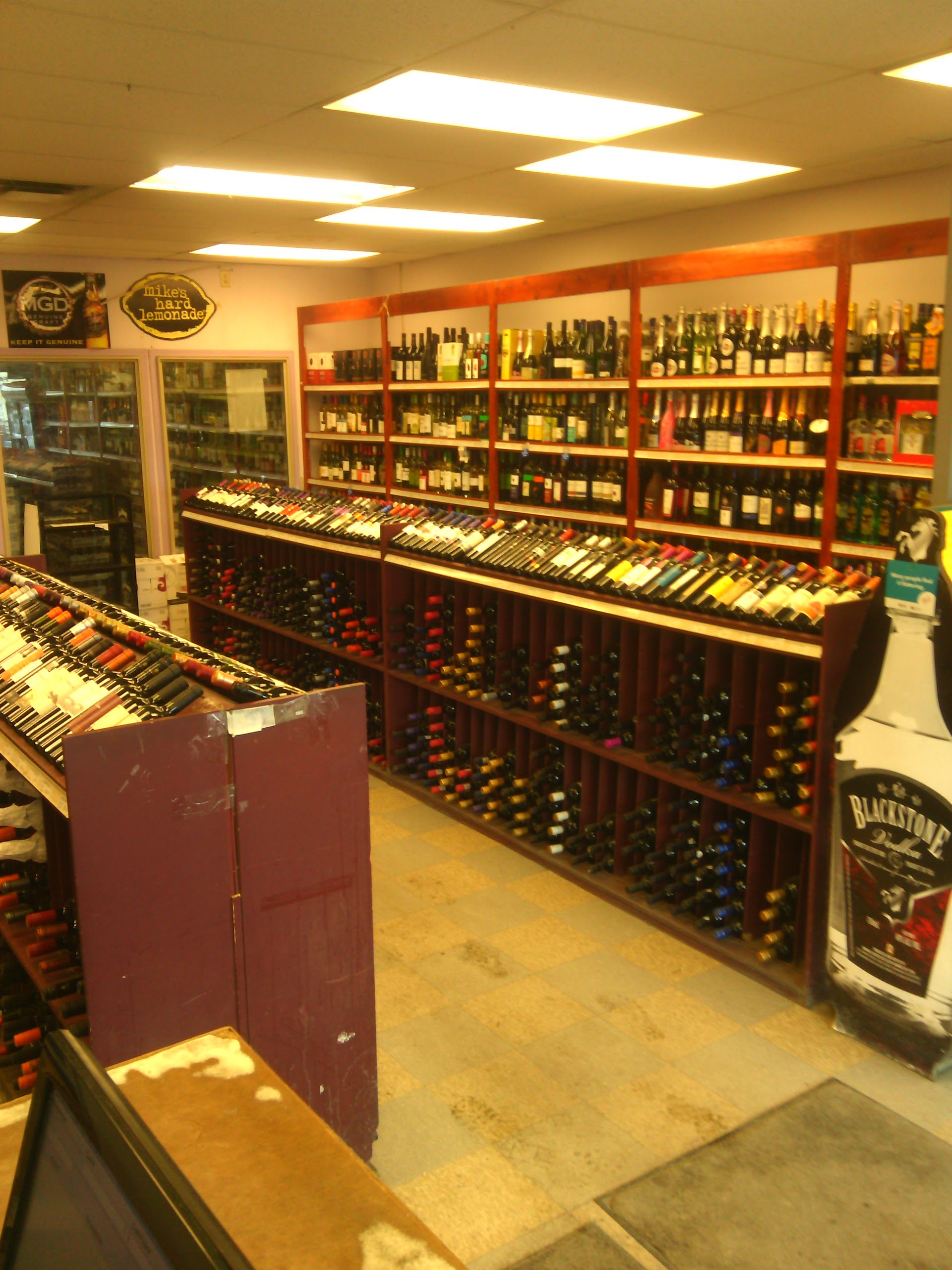 Payless Liquor Store | Business | d4u.ca