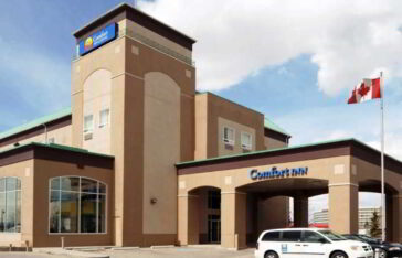 Comfort Inn & Suites Airport South | Business | d4u.ca