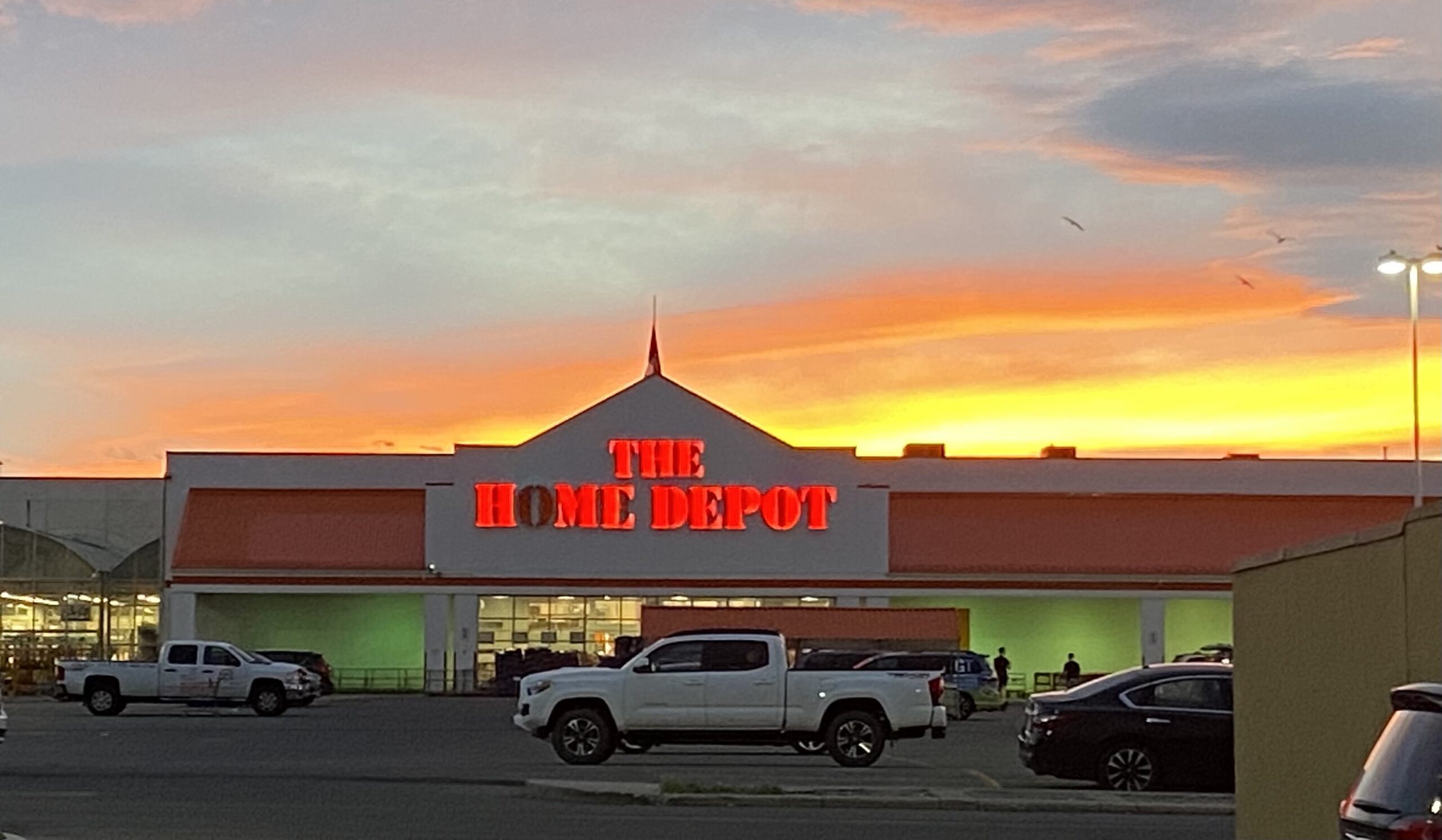 The Home Depot | Business | d4u.ca